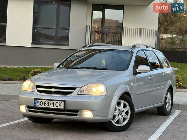 Серый Шевроле Нубира, объемом двигателя 1.8 л и пробегом 303 тыс. км за 3950 $, фото 3 на Automoto.ua