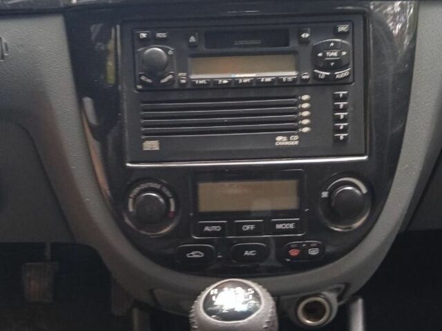 Серый Шевроле Нубира, объемом двигателя 1.8 л и пробегом 205 тыс. км за 4000 $, фото 6 на Automoto.ua