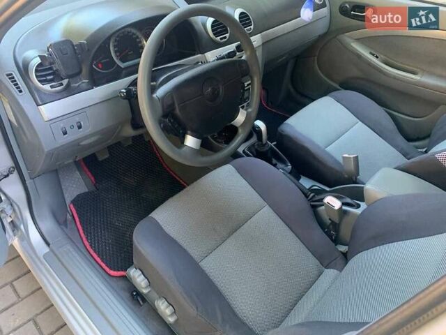 Серый Шевроле Нубира, объемом двигателя 1.99 л и пробегом 277 тыс. км за 3900 $, фото 17 на Automoto.ua