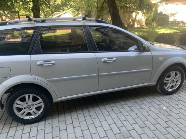 Серый Шевроле Нубира, объемом двигателя 2 л и пробегом 270 тыс. км за 4300 $, фото 6 на Automoto.ua