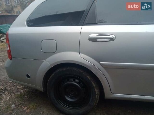 Серый Шевроле Нубира, объемом двигателя 1.6 л и пробегом 272 тыс. км за 5600 $, фото 7 на Automoto.ua