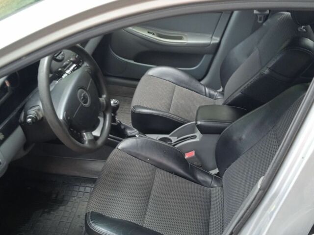 Серый Шевроле Нубира, объемом двигателя 1.8 л и пробегом 205 тыс. км за 4000 $, фото 3 на Automoto.ua