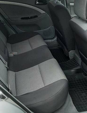 Серый Шевроле Нубира, объемом двигателя 1.8 л и пробегом 156 тыс. км за 5900 $, фото 10 на Automoto.ua