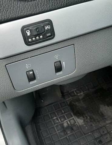 Серый Шевроле Нубира, объемом двигателя 1.8 л и пробегом 156 тыс. км за 5900 $, фото 5 на Automoto.ua