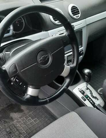 Серый Шевроле Нубира, объемом двигателя 1.8 л и пробегом 156 тыс. км за 5900 $, фото 6 на Automoto.ua