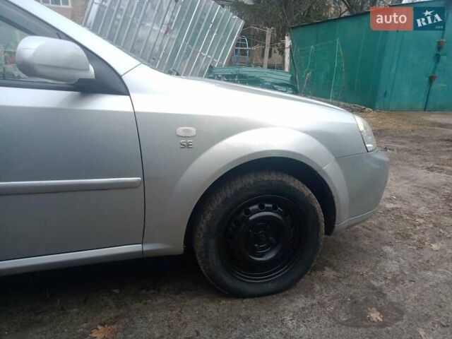 Серый Шевроле Нубира, объемом двигателя 1.6 л и пробегом 272 тыс. км за 5600 $, фото 8 на Automoto.ua