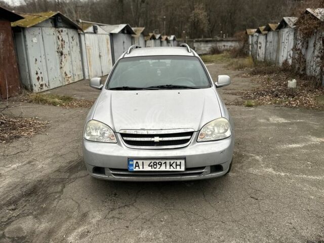 Серый Шевроле Нубира, объемом двигателя 1.6 л и пробегом 385 тыс. км за 1850 $, фото 2 на Automoto.ua