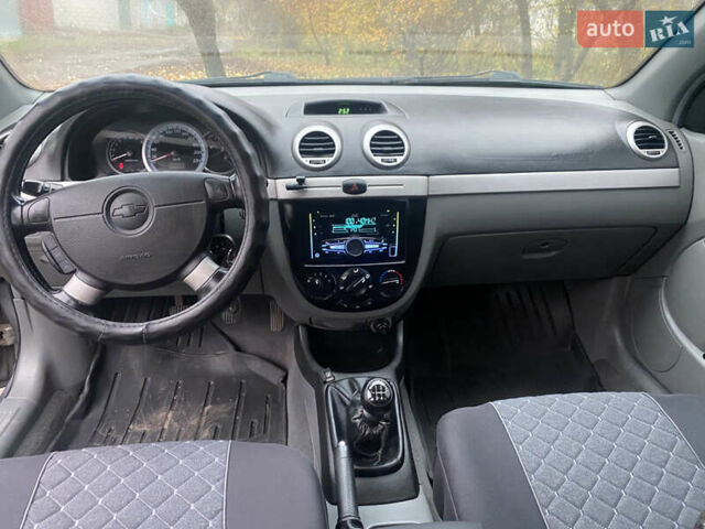 Серый Шевроле Нубира, объемом двигателя 1.6 л и пробегом 198 тыс. км за 5600 $, фото 1 на Automoto.ua