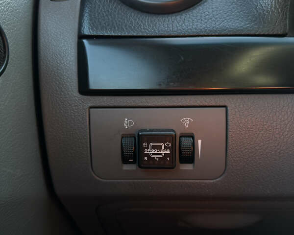 Серый Шевроле Нубира, объемом двигателя 1.6 л и пробегом 264 тыс. км за 4500 $, фото 36 на Automoto.ua