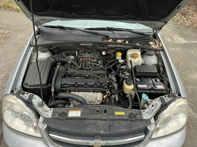 Серый Шевроле Нубира, объемом двигателя 1.6 л и пробегом 385 тыс. км за 1850 $, фото 6 на Automoto.ua