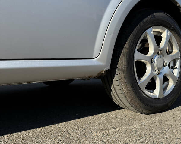 Серый Шевроле Нубира, объемом двигателя 1.6 л и пробегом 264 тыс. км за 4500 $, фото 14 на Automoto.ua