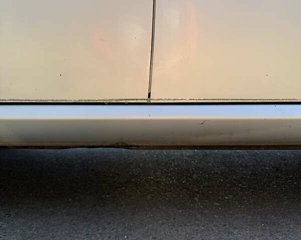 Серый Шевроле Нубира, объемом двигателя 1.6 л и пробегом 264 тыс. км за 4500 $, фото 16 на Automoto.ua