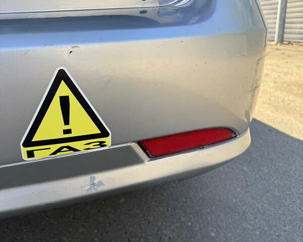 Серый Шевроле Нубира, объемом двигателя 1.6 л и пробегом 264 тыс. км за 4500 $, фото 10 на Automoto.ua