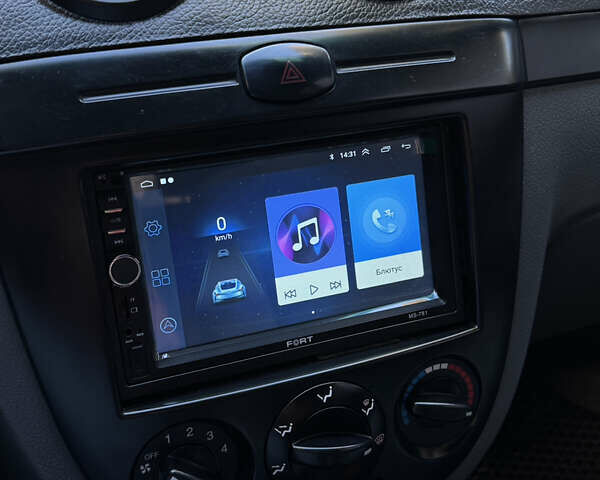 Серый Шевроле Нубира, объемом двигателя 1.6 л и пробегом 264 тыс. км за 4500 $, фото 38 на Automoto.ua