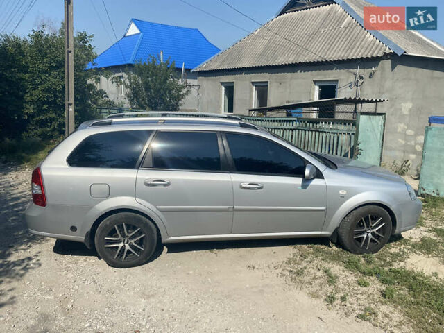 Серый Шевроле Нубира, объемом двигателя 1.6 л и пробегом 170 тыс. км за 5200 $, фото 1 на Automoto.ua