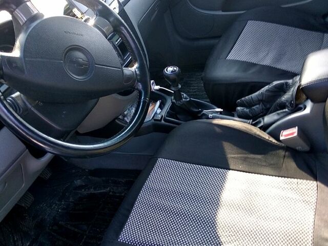 Серый Шевроле Нубира, объемом двигателя 1.6 л и пробегом 189 тыс. км за 5000 $, фото 3 на Automoto.ua