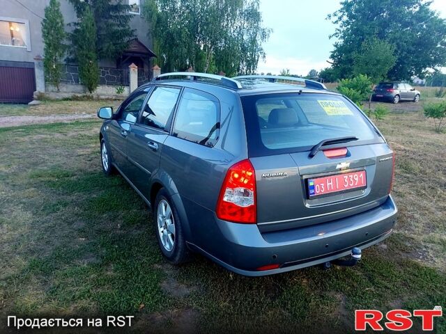 Серый Шевроле Нубира, объемом двигателя 1.6 л и пробегом 175 тыс. км за 5800 $, фото 1 на Automoto.ua