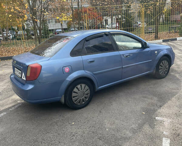 Синий Шевроле Нубира, объемом двигателя 1.8 л и пробегом 248 тыс. км за 2399 $, фото 2 на Automoto.ua
