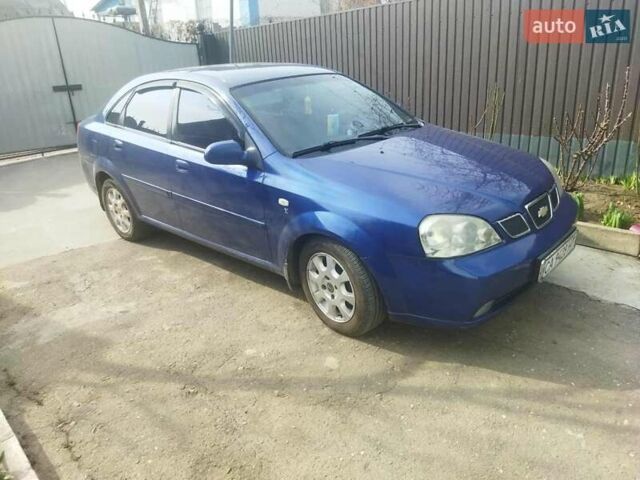 Синий Шевроле Нубира, объемом двигателя 1.8 л и пробегом 325 тыс. км за 3600 $, фото 4 на Automoto.ua