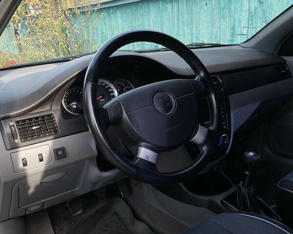 Синий Шевроле Нубира, объемом двигателя 1.8 л и пробегом 130 тыс. км за 2100 $, фото 9 на Automoto.ua