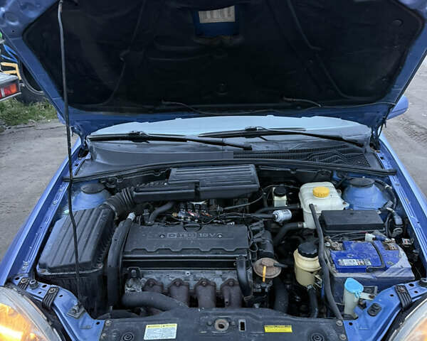 Синій Шевроле Нубіра, об'ємом двигуна 1.8 л та пробігом 400 тис. км за 2550 $, фото 5 на Automoto.ua