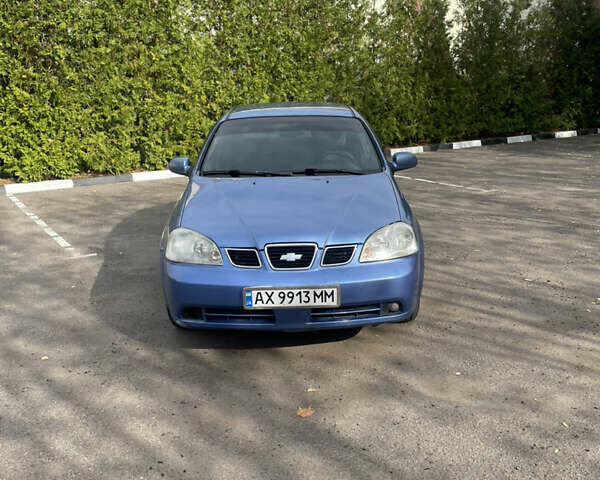 Синий Шевроле Нубира, объемом двигателя 1.8 л и пробегом 248 тыс. км за 2399 $, фото 1 на Automoto.ua