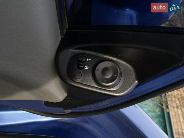 Синий Шевроле Нубира, объемом двигателя 1.8 л и пробегом 130 тыс. км за 2100 $, фото 7 на Automoto.ua
