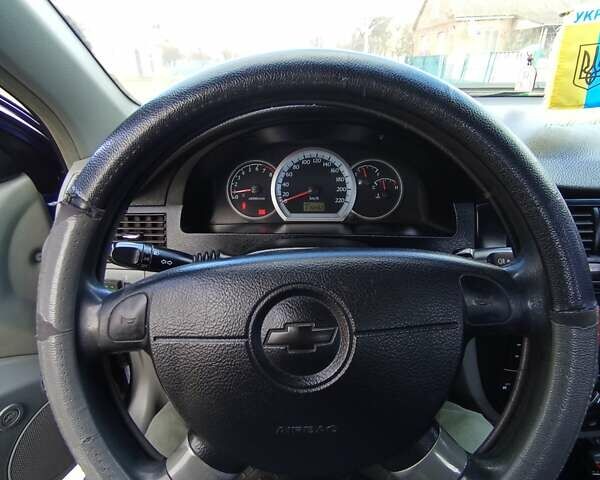 Синий Шевроле Нубира, объемом двигателя 1.8 л и пробегом 325 тыс. км за 3600 $, фото 1 на Automoto.ua