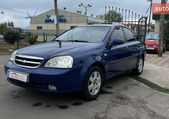Синій Шевроле Нубіра, об'ємом двигуна 1.8 л та пробігом 302 тис. км за 4699 $, фото 2 на Automoto.ua