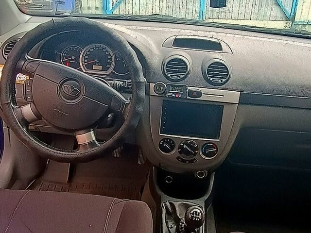 Синий Шевроле Нубира, объемом двигателя 1.6 л и пробегом 155 тыс. км за 5000 $, фото 3 на Automoto.ua