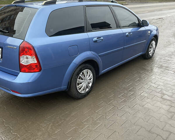 Синий Шевроле Нубира, объемом двигателя 1.8 л и пробегом 252 тыс. км за 4500 $, фото 4 на Automoto.ua