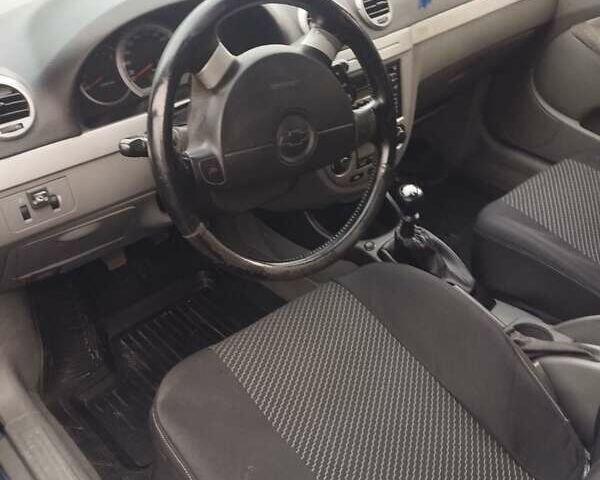 Синий Шевроле Нубира, объемом двигателя 1.81 л и пробегом 218 тыс. км за 4500 $, фото 5 на Automoto.ua