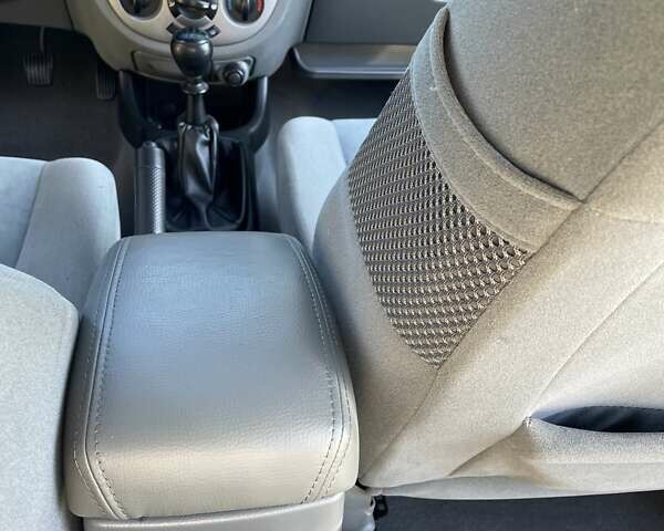 Синий Шевроле Нубира, объемом двигателя 1.6 л и пробегом 138 тыс. км за 4850 $, фото 18 на Automoto.ua