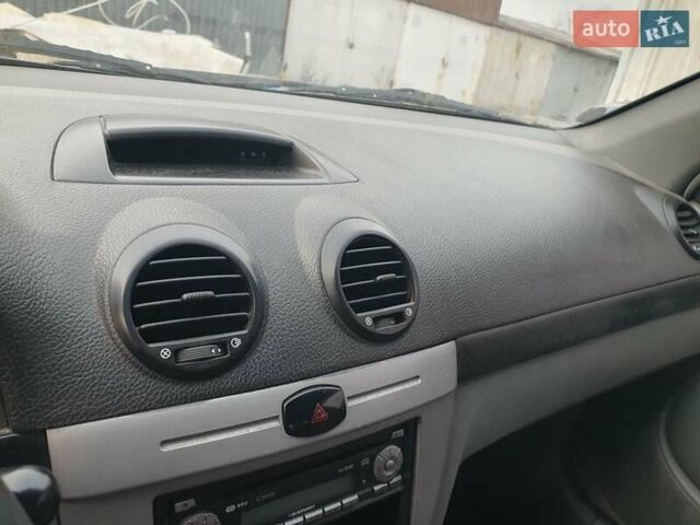 Синий Шевроле Нубира, объемом двигателя 1.6 л и пробегом 250 тыс. км за 3200 $, фото 5 на Automoto.ua