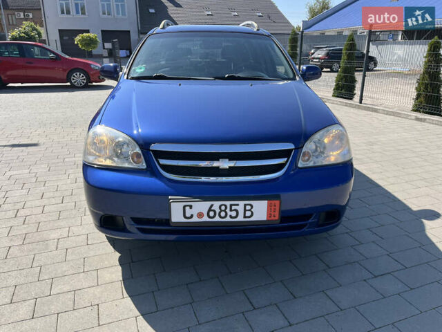 Синий Шевроле Нубира, объемом двигателя 1.6 л и пробегом 160 тыс. км за 4300 $, фото 1 на Automoto.ua