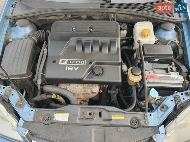 Синий Шевроле Нубира, объемом двигателя 1.6 л и пробегом 250 тыс. км за 3200 $, фото 11 на Automoto.ua