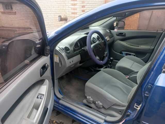 Синий Шевроле Нубира, объемом двигателя 0 л и пробегом 270 тыс. км за 3550 $, фото 4 на Automoto.ua