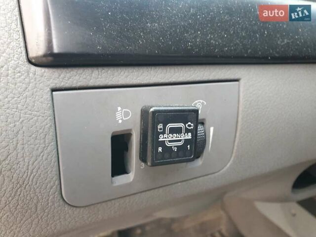 Синий Шевроле Нубира, объемом двигателя 1.6 л и пробегом 250 тыс. км за 3200 $, фото 8 на Automoto.ua