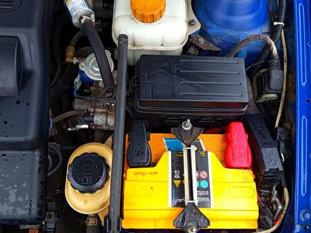 Синий Шевроле Нубира, объемом двигателя 1.6 л и пробегом 189 тыс. км за 5499 $, фото 12 на Automoto.ua