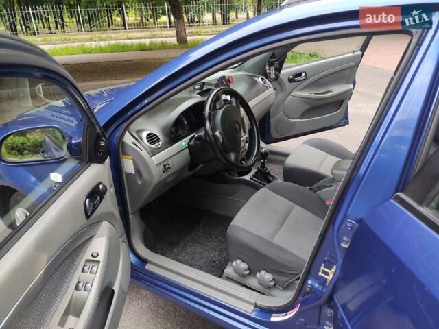 Синий Шевроле Нубира, объемом двигателя 1.8 л и пробегом 227 тыс. км за 5899 $, фото 29 на Automoto.ua