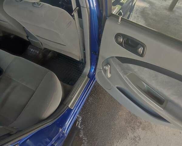 Синий Шевроле Нубира, объемом двигателя 1.6 л и пробегом 142 тыс. км за 4800 $, фото 21 на Automoto.ua