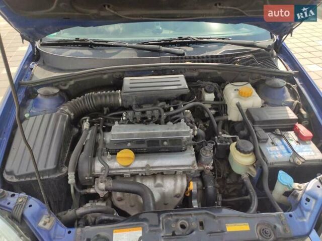 Синий Шевроле Нубира, объемом двигателя 1.8 л и пробегом 227 тыс. км за 5899 $, фото 10 на Automoto.ua
