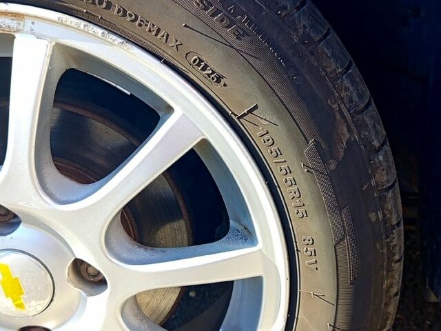 Синий Шевроле Нубира, объемом двигателя 1.6 л и пробегом 189 тыс. км за 5499 $, фото 3 на Automoto.ua