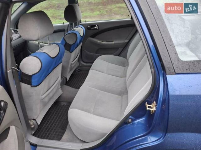 Синий Шевроле Нубира, объемом двигателя 1.6 л и пробегом 199 тыс. км за 5000 $, фото 19 на Automoto.ua