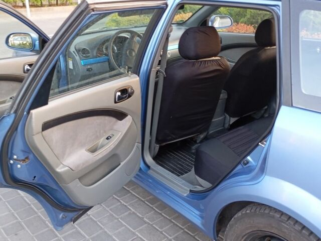 Синий Шевроле Нубира, объемом двигателя 1.6 л и пробегом 200 тыс. км за 3600 $, фото 3 на Automoto.ua