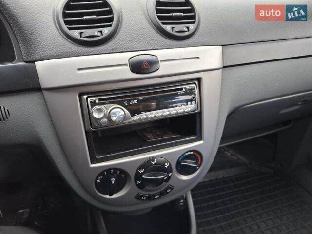 Синий Шевроле Нубира, объемом двигателя 1.6 л и пробегом 199 тыс. км за 5000 $, фото 15 на Automoto.ua