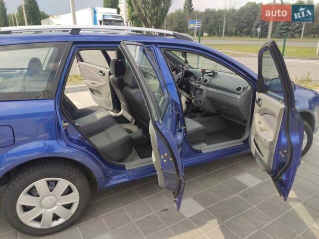 Синий Шевроле Нубира, объемом двигателя 1.8 л и пробегом 227 тыс. км за 5899 $, фото 12 на Automoto.ua