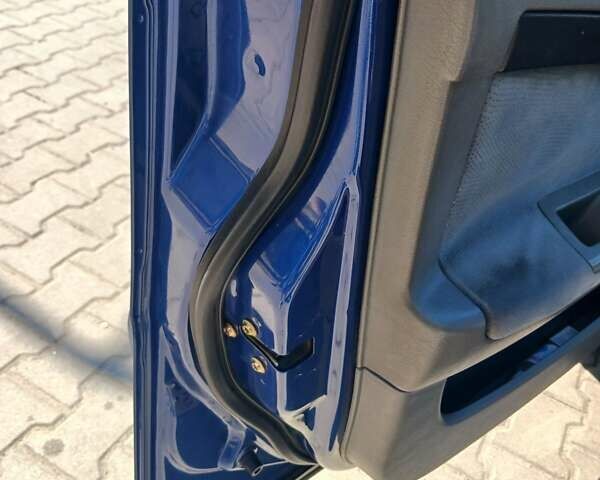 Синий Шевроле Нубира, объемом двигателя 1.6 л и пробегом 190 тыс. км за 4500 $, фото 6 на Automoto.ua