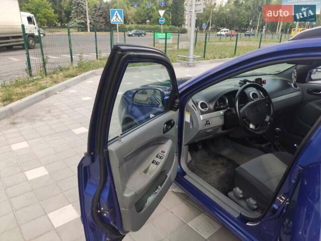 Синий Шевроле Нубира, объемом двигателя 1.8 л и пробегом 227 тыс. км за 5899 $, фото 13 на Automoto.ua