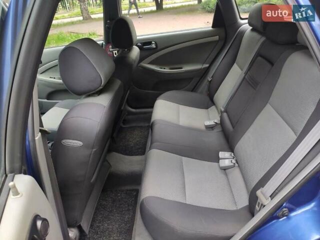 Синий Шевроле Нубира, объемом двигателя 1.8 л и пробегом 227 тыс. км за 5899 $, фото 31 на Automoto.ua